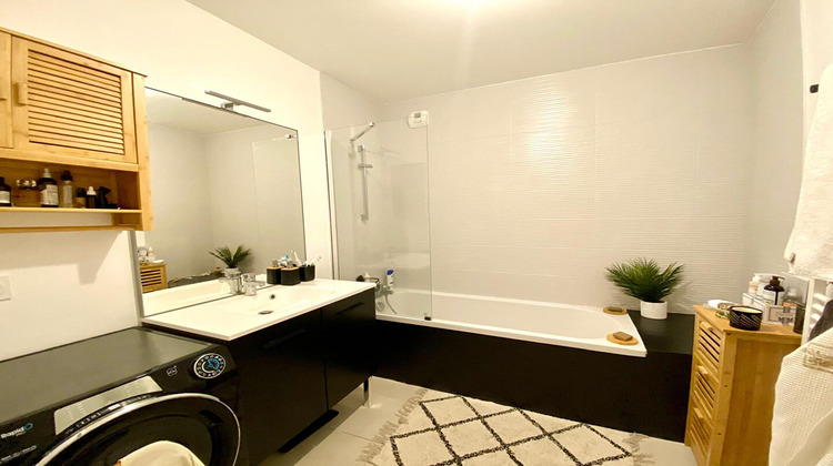 Ma-Cabane - Vente Appartement DIVONNE-LES-BAINS, 70 m²