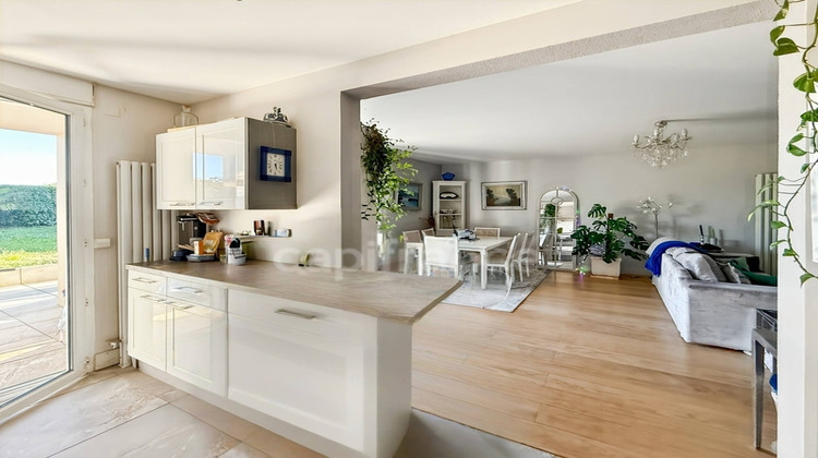 Ma-Cabane - Vente Appartement DIVONNE LES BAINS, 91 m²