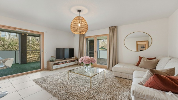 Ma-Cabane - Vente Appartement DIVONNE LES BAINS, 68 m²