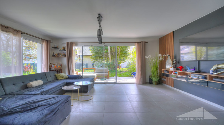 Ma-Cabane - Vente Appartement Divonne-les-Bains, 101 m²