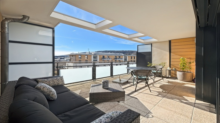 Ma-Cabane - Vente Appartement DIVONNE LES BAINS, 77 m²