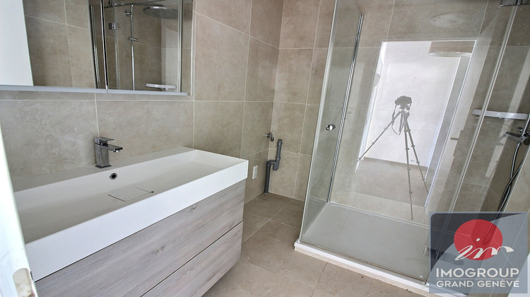 Ma-Cabane - Vente Appartement DIVONNE-LES-BAINS, 74 m²