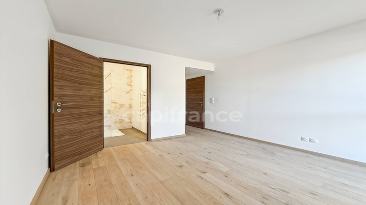 Ma-Cabane - Vente Appartement DIVONNE LES BAINS, 108 m²