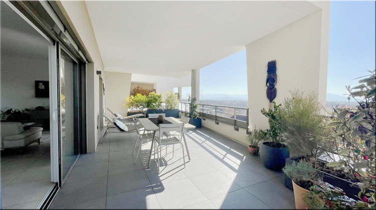 Ma-Cabane - Vente Appartement DIVONNE LES BAINS, 109 m²