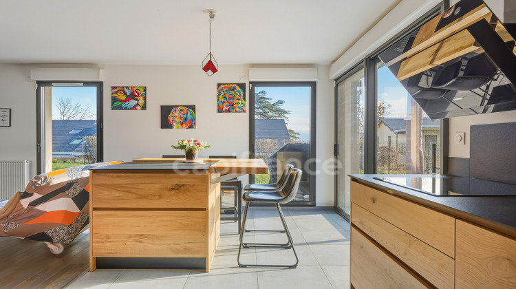 Ma-Cabane - Vente Appartement DIVONNE LES BAINS, 80 m²