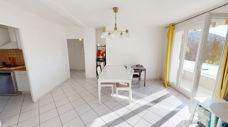 Ma-Cabane - Vente Appartement DOMENE, 61 m²