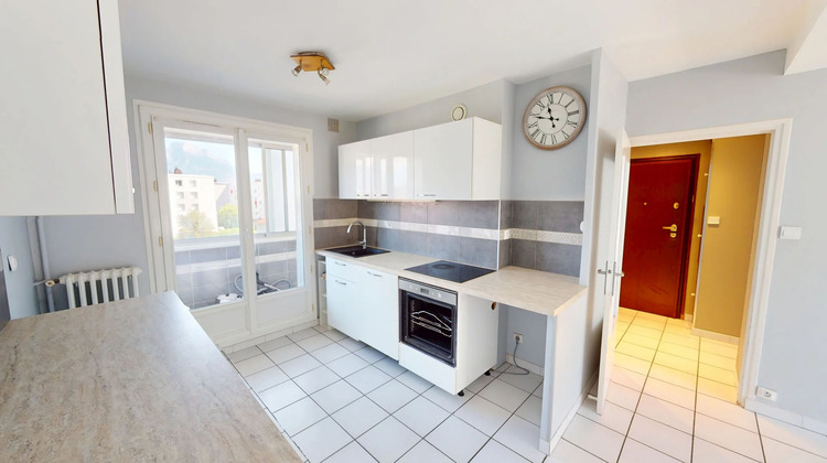 Ma-Cabane - Vente Appartement DOMENE, 62 m²