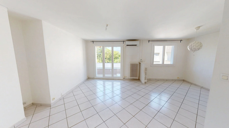 Ma-Cabane - Vente Appartement DOMENE, 61 m²