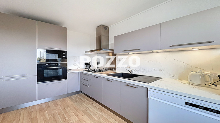 Ma-Cabane - Vente Appartement DONVILLE-LES-BAINS, 93 m²