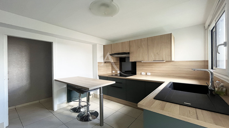 Ma-Cabane - Vente Appartement DOURDAN, 101 m²