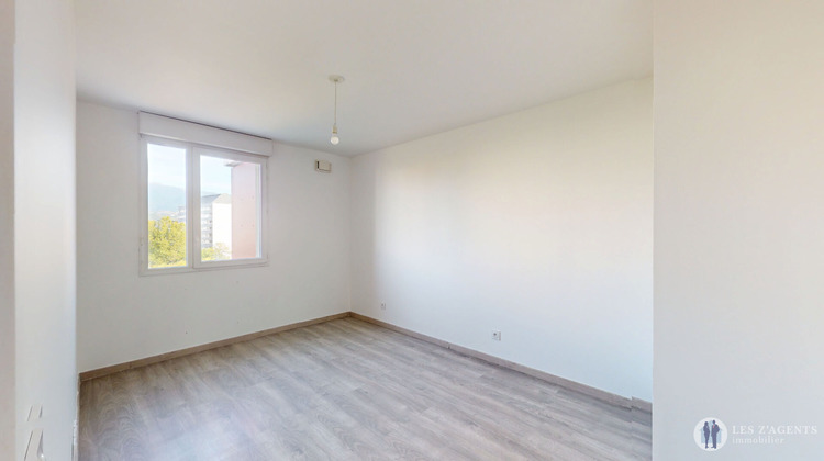 Ma-Cabane - Vente Appartement ECHIROLLES, 78 m²