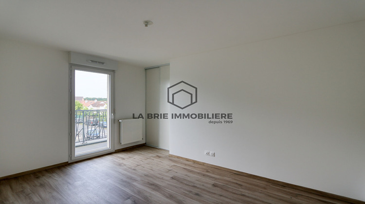 Ma-Cabane - Vente Appartement EMERAINVILLE, 71 m²