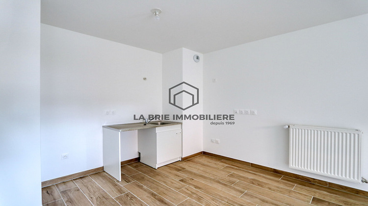 Ma-Cabane - Vente Appartement EMERAINVILLE, 60 m²