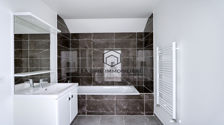 Ma-Cabane - Vente Appartement EMERAINVILLE, 51 m²