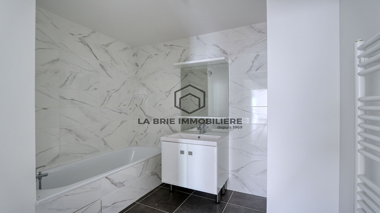 Ma-Cabane - Vente Appartement EMERAINVILLE, 86 m²