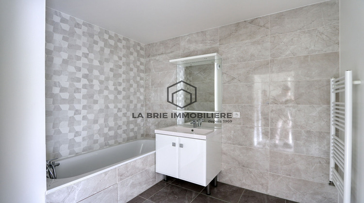 Ma-Cabane - Vente Appartement EMERAINVILLE, 80 m²