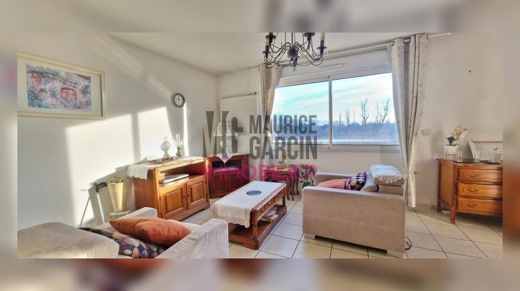 Ma-Cabane - Vente Appartement Entraigues-sur-la-Sorgue, 80 m²