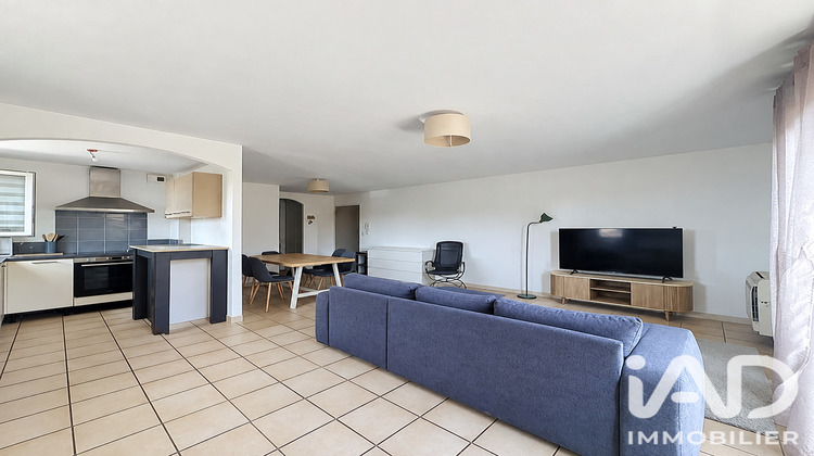 Ma-Cabane - Vente Appartement Entraigues-sur-la-Sorgue, 68 m²