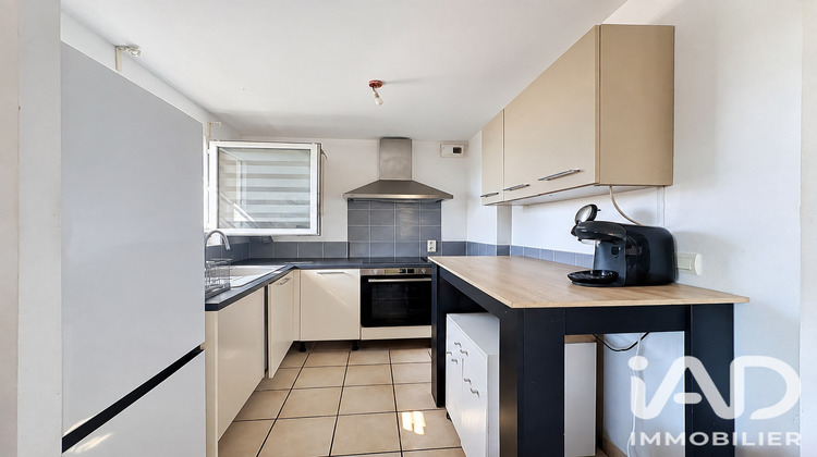 Ma-Cabane - Vente Appartement Entraigues-sur-la-Sorgue, 68 m²