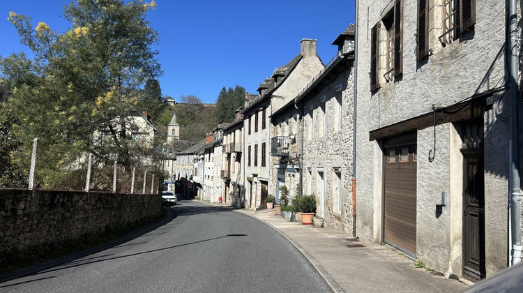 Ma-Cabane - Vente Appartement ENTRAYGUES SUR TRUYERE, 134 m²