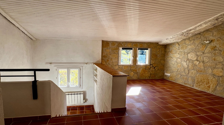 Ma-Cabane - Vente Appartement ENTRECASTEAUX, 65 m²