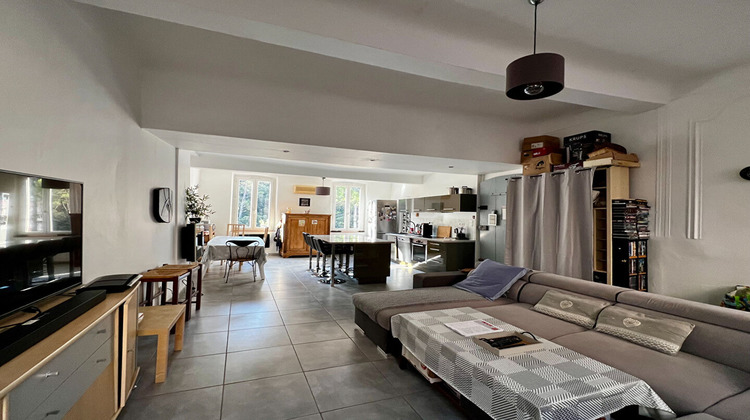 Ma-Cabane - Vente Appartement ENTRECASTEAUX, 133 m²