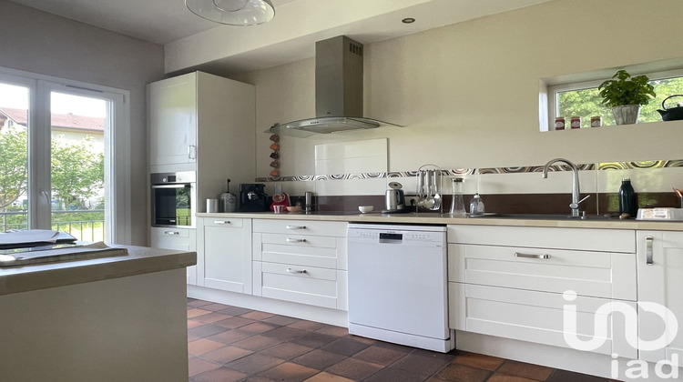 Ma-Cabane - Vente Appartement Entrelacs, 197 m²