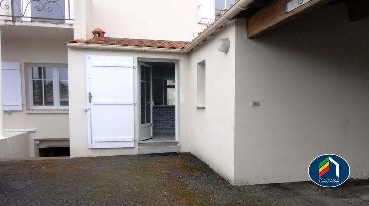 Ma-Cabane - Vente Appartement Essarts-en-Bocage, 77 m²