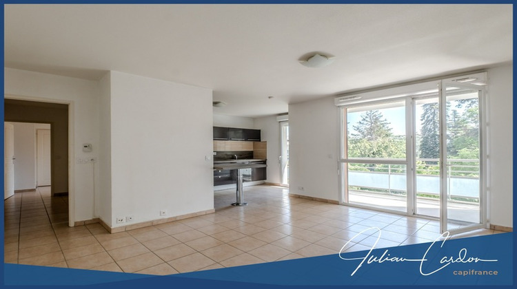 Ma-Cabane - Vente Appartement ETREMBIERES, 64 m²