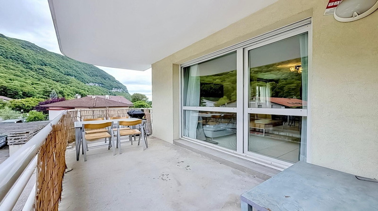 Ma-Cabane - Vente Appartement ETREMBIERES, 68 m²