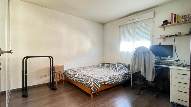 Ma-Cabane - Vente Appartement ETREMBIERES, 44 m²