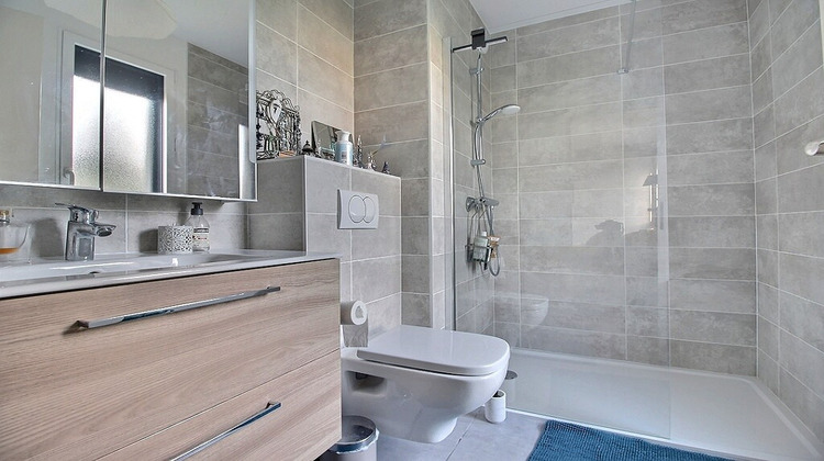 Ma-Cabane - Vente Appartement EVIAN-LES-BAINS, 97 m²