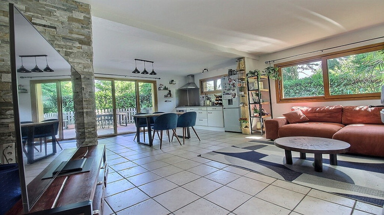 Ma-Cabane - Vente Appartement EVIAN-LES-BAINS, 97 m²