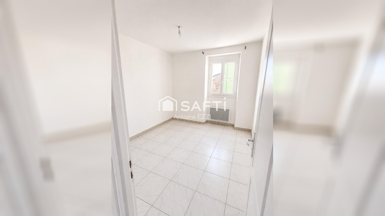 Ma-Cabane - Vente Appartement Eyguieres, 53 m²