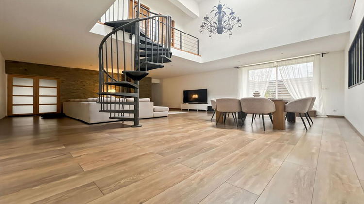 Ma-Cabane - Vente Appartement FACHES THUMESNIL, 345 m²