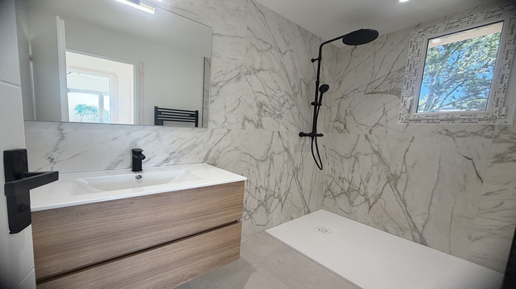 Ma-Cabane - Vente Appartement FAYENCE, 58 m²