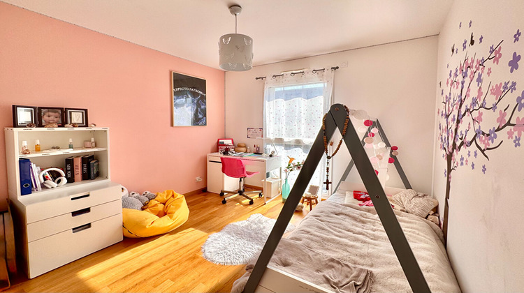 Ma-Cabane - Vente Appartement FEIGERES, 118 m²