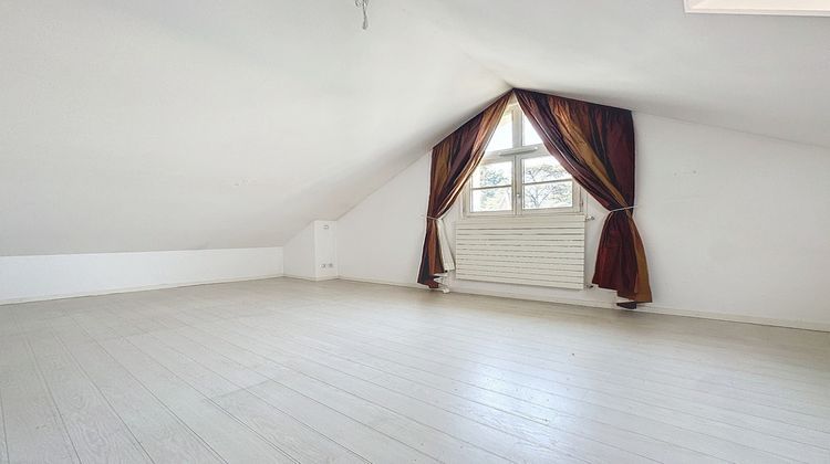 Ma-Cabane - Vente Appartement FERNEY VOLTAIRE, 195 m²