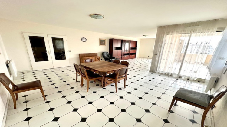 Ma-Cabane - Vente Appartement Ferney-Voltaire, 137 m²