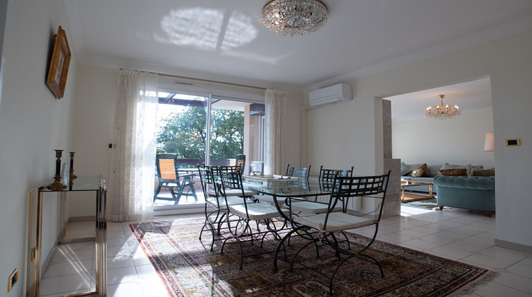 Ma-Cabane - Vente Appartement FERNEY-VOLTAIRE, 199 m²