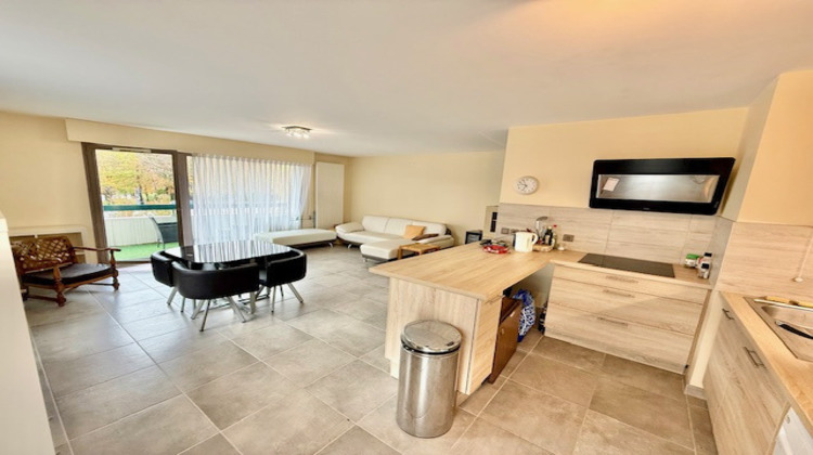 Ma-Cabane - Vente Appartement Ferney-Voltaire, 68 m²