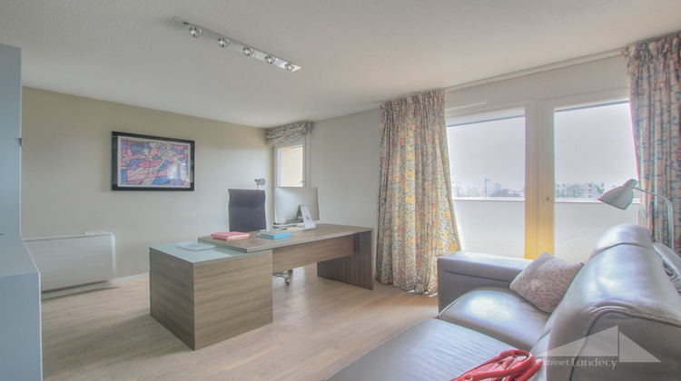 Ma-Cabane - Vente Appartement Ferney-Voltaire, 131 m²