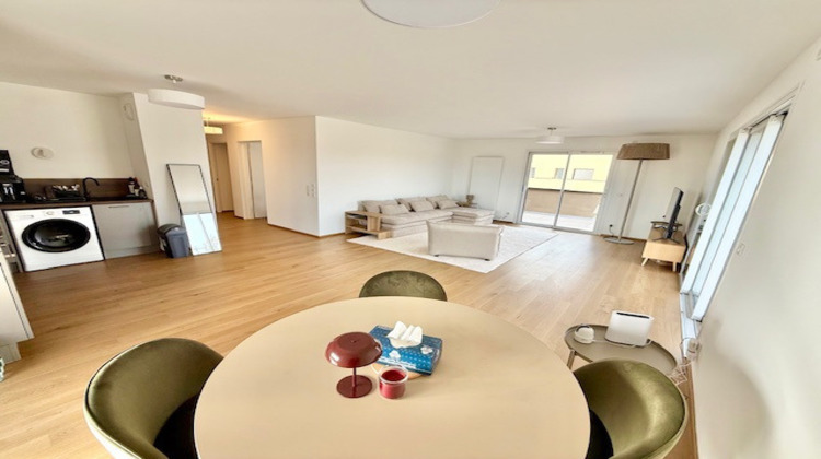 Ma-Cabane - Vente Appartement Ferney-Voltaire, 101 m²