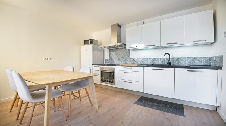 Ma-Cabane - Vente Appartement Ferney-Voltaire, 63 m²