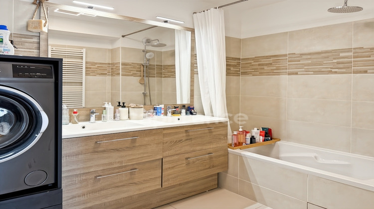 Ma-Cabane - Vente Appartement FERNEY VOLTAIRE, 64 m²