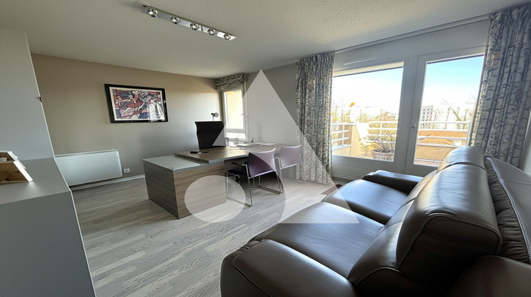 Ma-Cabane - Vente Appartement FERNEY-VOLTAIRE, 130 m²