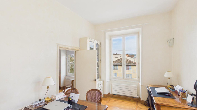 Ma-Cabane - Vente Appartement FIGEAC, 171 m²