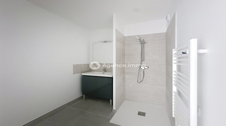 Ma-Cabane - Vente Appartement Flassans-sur-Issole, 63 m²