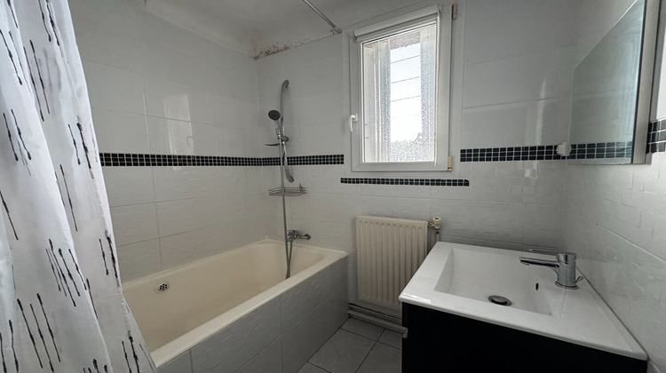 Ma-Cabane - Vente Appartement FLEURY-LES-AUBRAIS, 30 m²