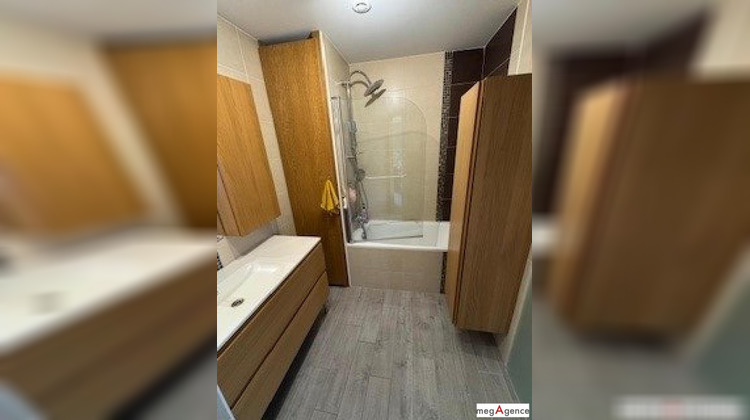 Ma-Cabane - Vente Appartement FLEURY LES AUBRAIS, 56 m²